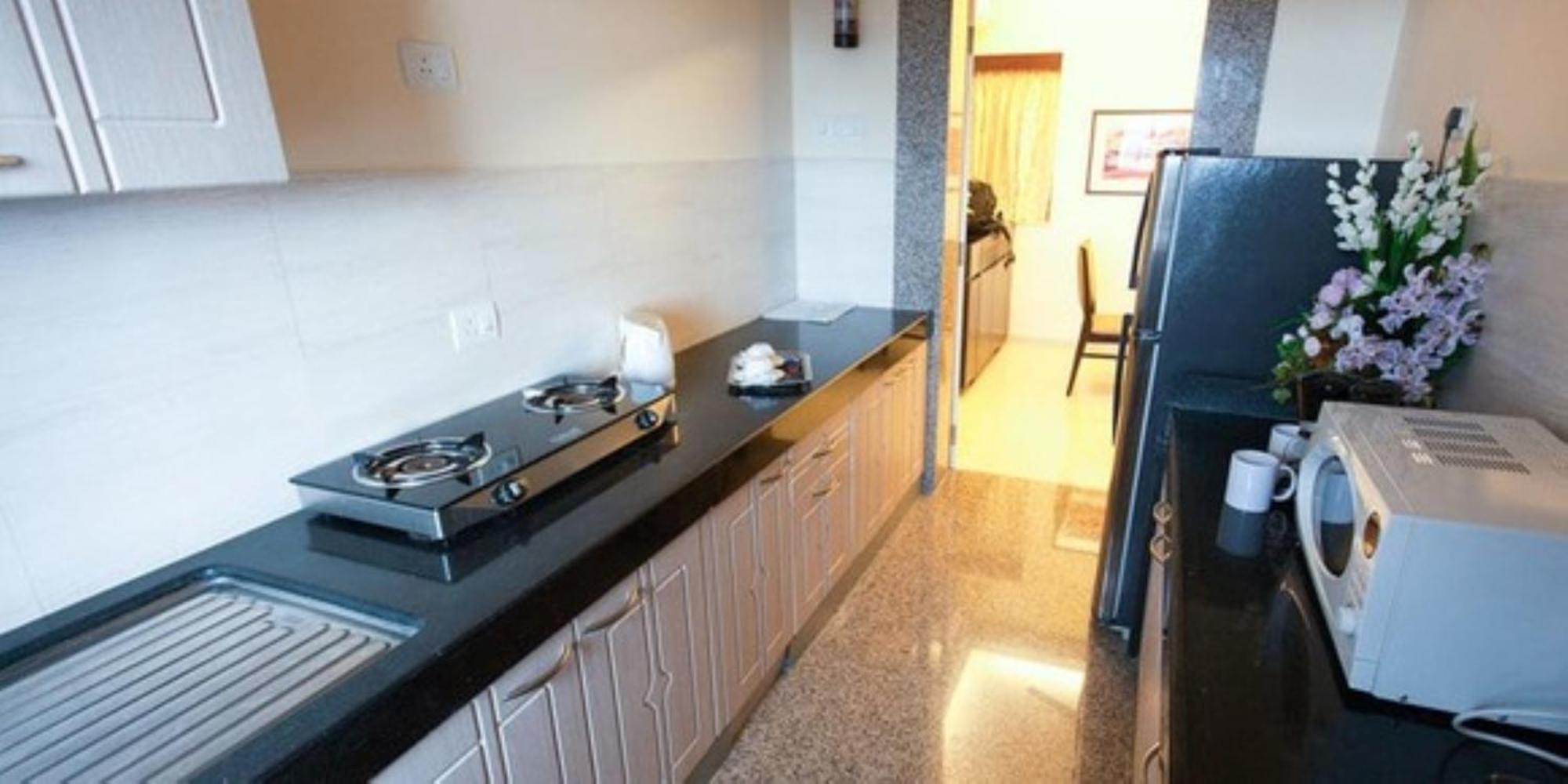 Lalco Residency Hotel Мумбай Стая снимка