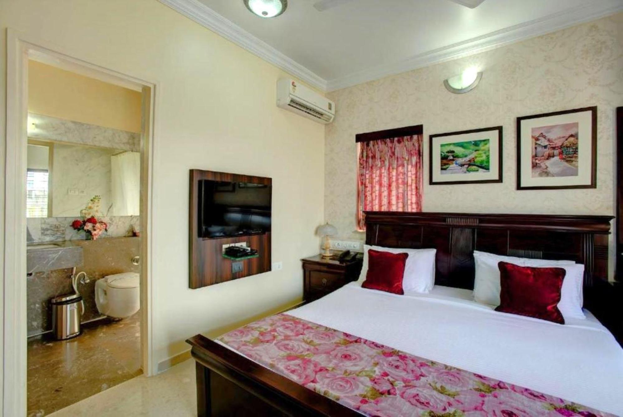 Lalco Residency Hotel Мумбай Стая снимка