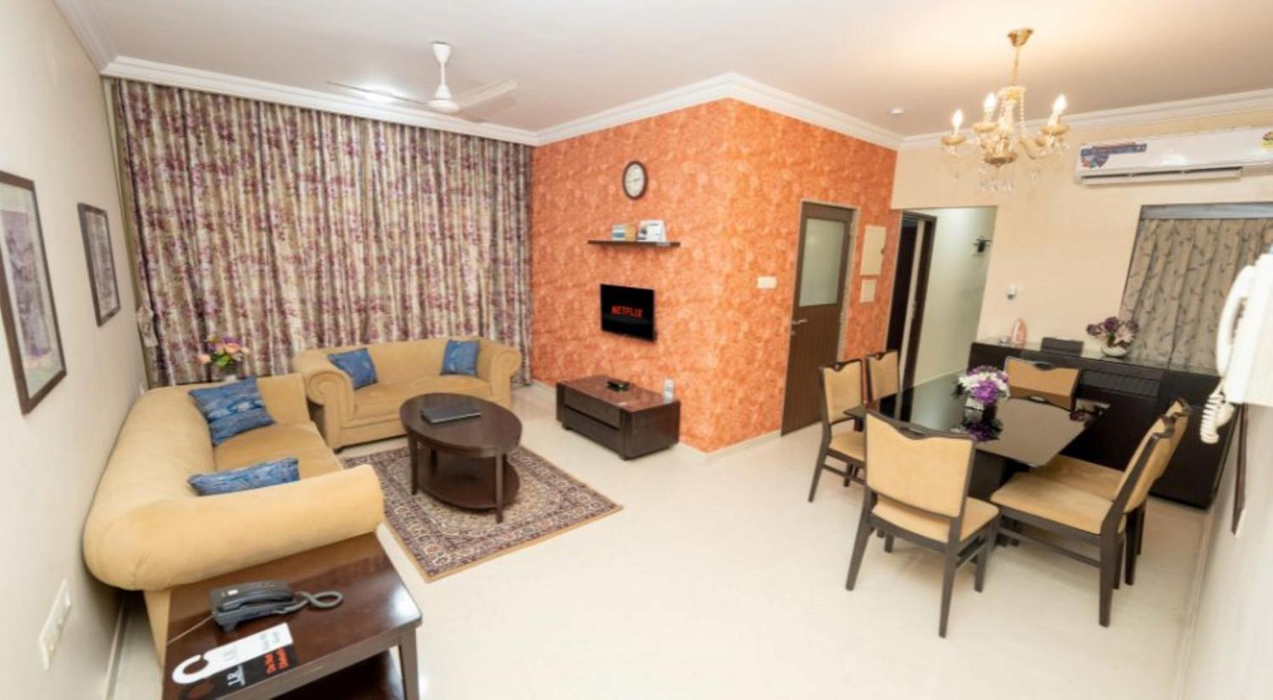 Lalco Residency Hotel Мумбай Екстериор снимка